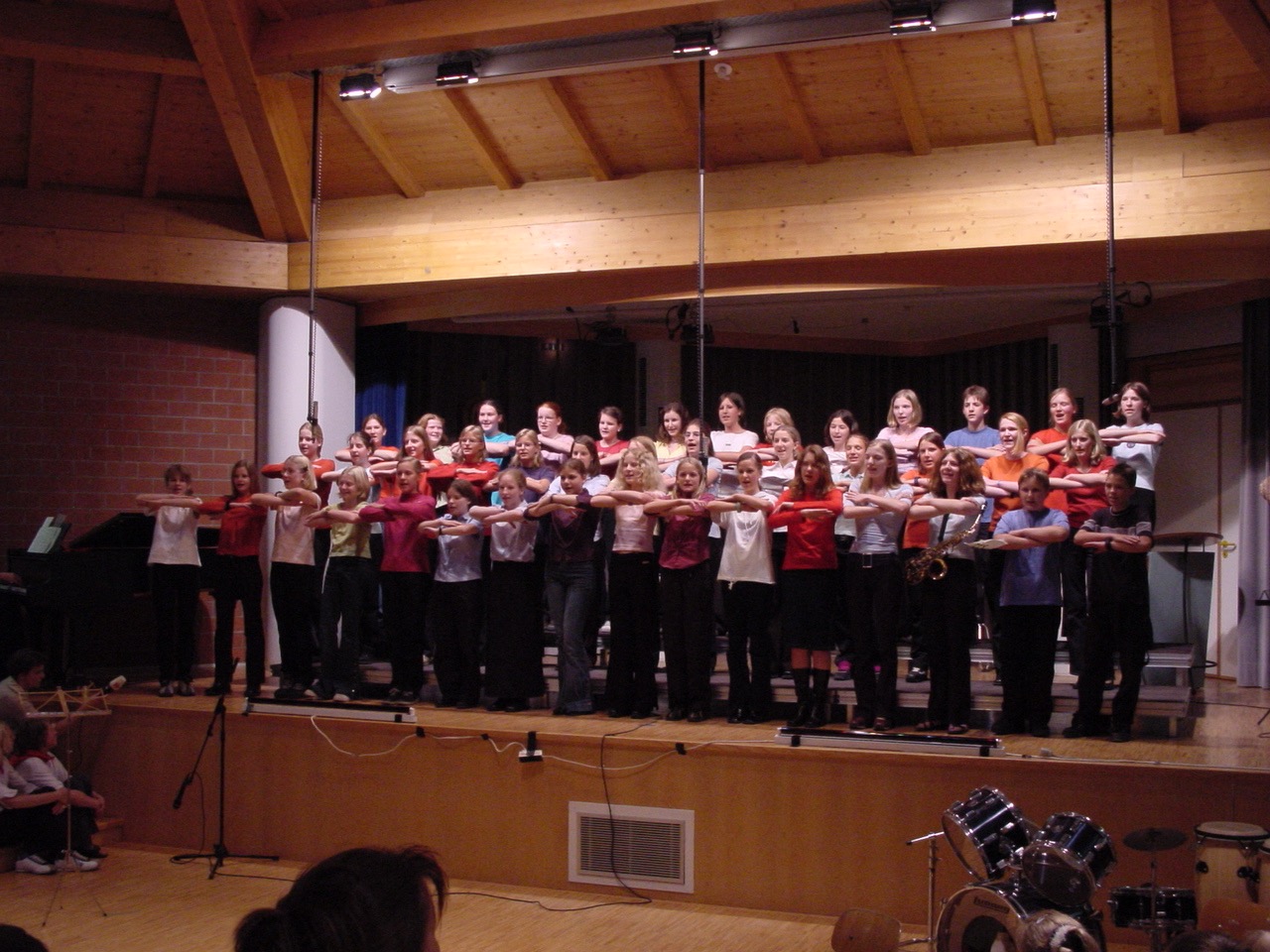 Kammerchor Mükllheim2 2002.JPG